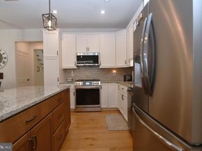 924 Holden Court, Warminster PA 18974