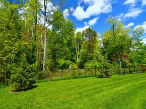 924 Holden Court, Warminster PA 18974