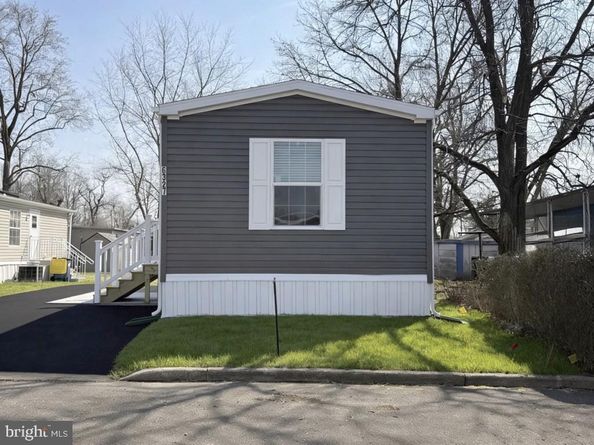 6327 Fuller Drive, Morrisville PA 19067