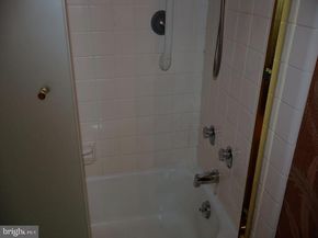 604 S Washington Square 2411, Philadelphia PA 19106