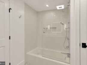 235 12TH Street SE, Washington DC 20003