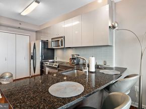2101 Market Street 2608, Philadelphia PA 19103