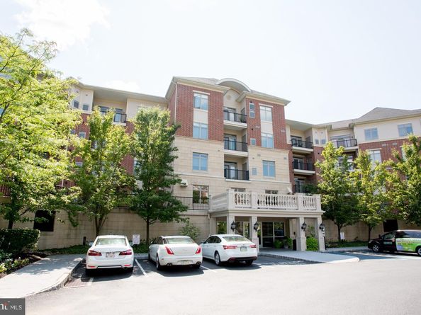 525 Carson Terrace, Huntingdon Valley PA 19006