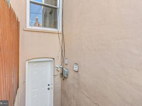 627 Gresham Place NW, Washington DC 20001