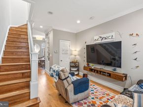 627 Gresham Place NW, Washington DC 20001