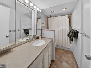560 N SW N615, Washington DC 20024