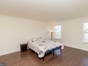 44 Parry Way, Warminster PA 18974