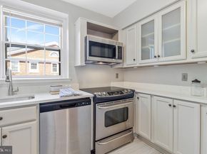 3720 39TH Street NW E167, Washington DC 20016