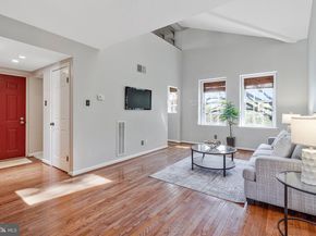 3720 39TH Street NW E167, Washington DC 20016