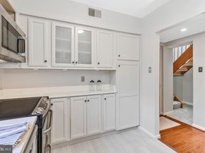 3720 39TH Street NW E167, Washington DC 20016