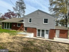 1242 June Road, Huntingdon Valley PA 19006