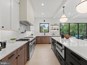 107 Yeonas Drive SE, Vienna VA 22180