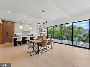 107 Yeonas Drive SE, Vienna VA 22180