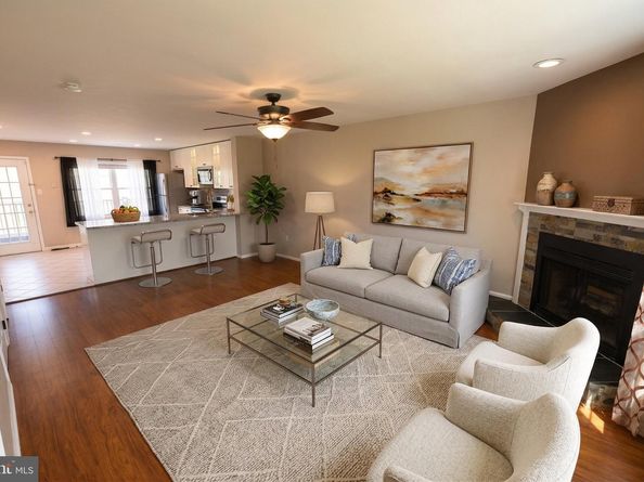 19 Applewood Court, Horsham PA 19044