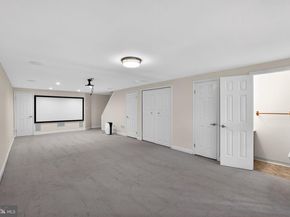 19 Applewood Court, Horsham PA 19044