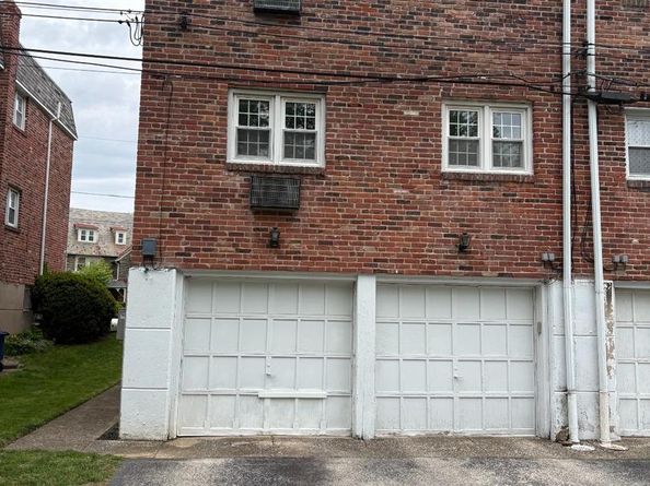 7810 Winston Road, Philadelphia PA 19118