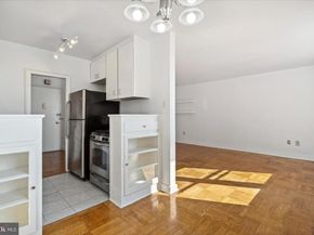 2601 Pennsylvania Avenue 732, Philadelphia PA 19130