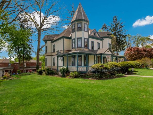 130 Woodland Road, Wyncote PA 19095