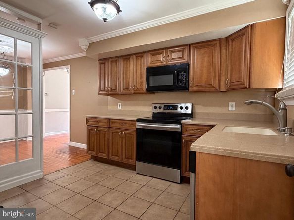 436 Manhattan, Essington PA 19029