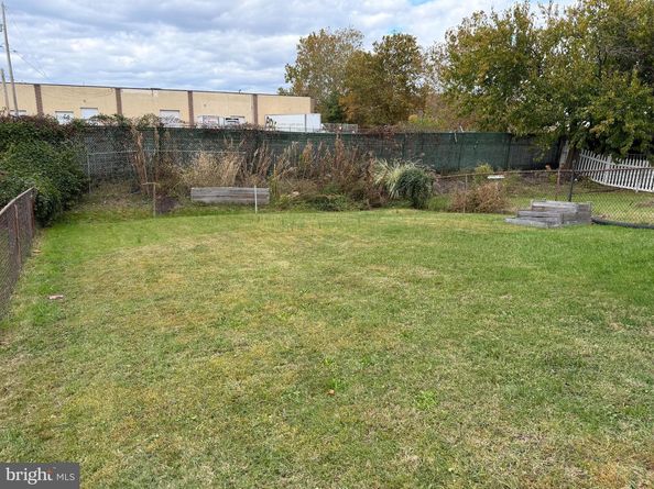 436 Manhattan, Essington PA 19029