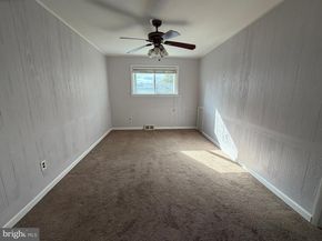 436 Manhattan, Essington PA 19029