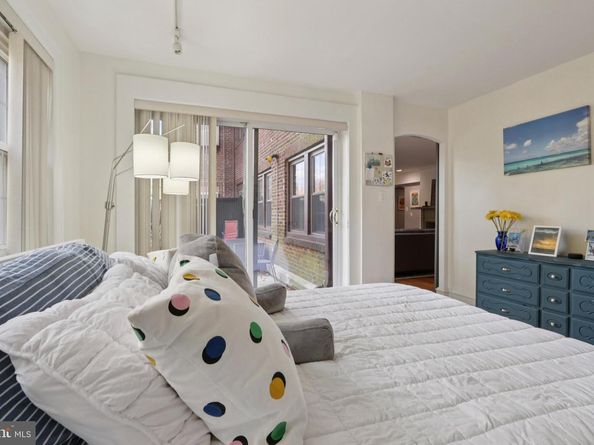 415 City Avenue D1, Merion Station PA 19066