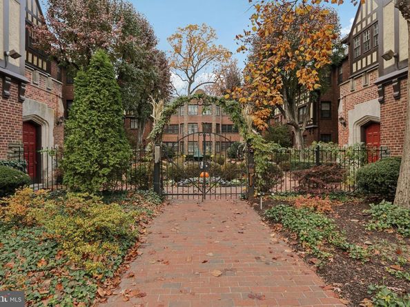 415 City Avenue D1, Merion Station PA 19066