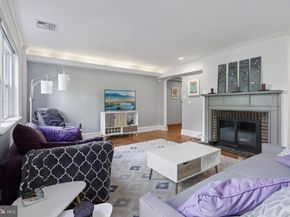 415 City Avenue D1, Merion Station PA 19066