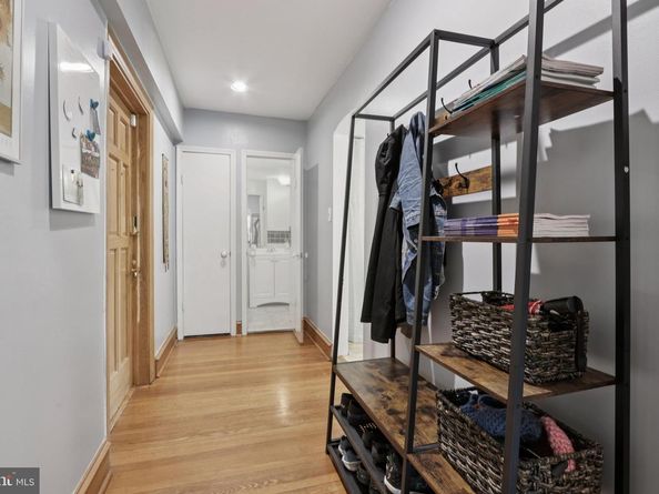 415 City Avenue D1, Merion Station PA 19066