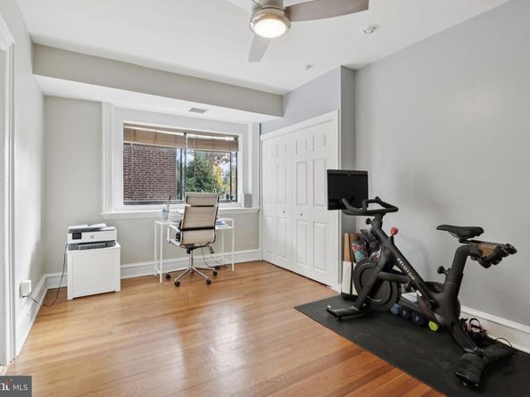 415 City Avenue D1, Merion Station PA 19066