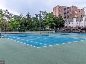 5300 Holmes Run Parkway 212, Alexandria VA 22304