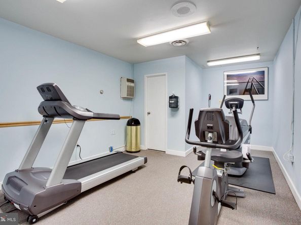 5300 Holmes Run Parkway 212, Alexandria VA 22304