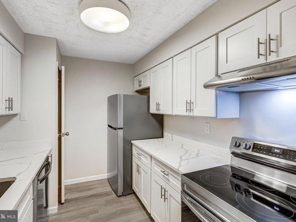 5300 Holmes Run Parkway 212, Alexandria VA 22304