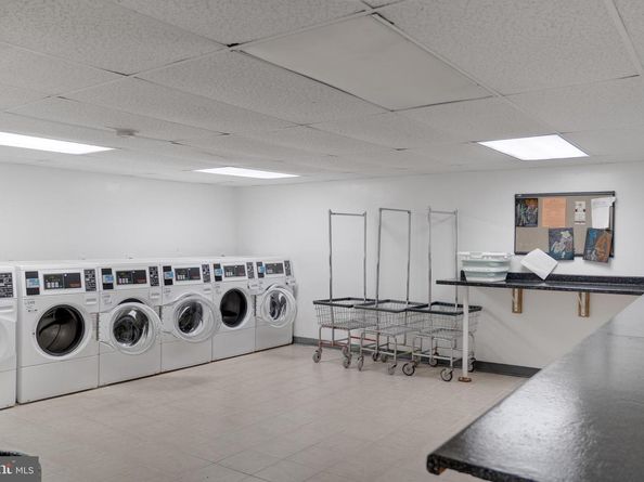 18 Auburn Court A, Alexandria VA 22305