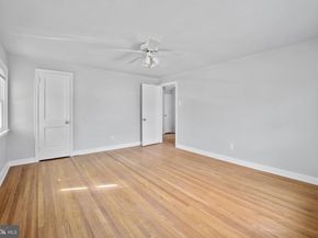 908 Fanshawe Street, Philadelphia PA 19111