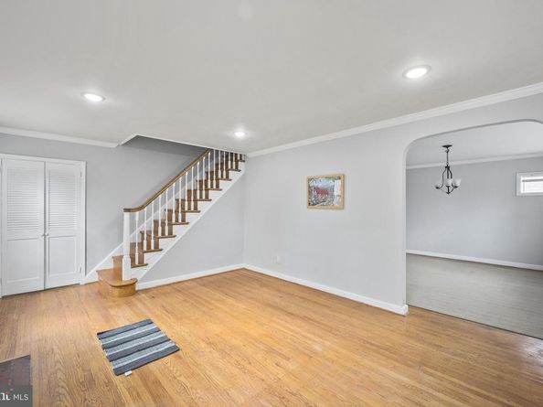 908 Fanshawe Street, Philadelphia PA 19111