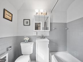 908 Fanshawe Street, Philadelphia PA 19111