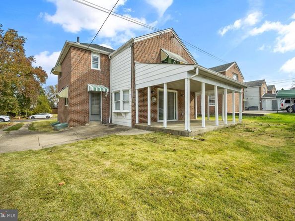 908 Fanshawe Street, Philadelphia PA 19111