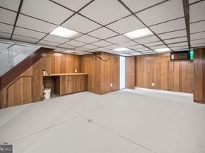 908 Fanshawe Street, Philadelphia PA 19111