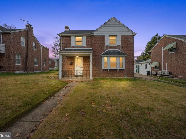 908 Fanshawe Street, Philadelphia PA 19111