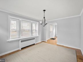 908 Fanshawe Street, Philadelphia PA 19111