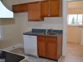 162 Burmont Road, Drexel Hill PA 19026