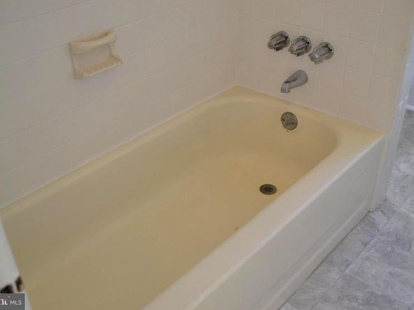 162 Burmont Road, Drexel Hill PA 19026