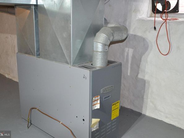 162 Burmont Road, Drexel Hill PA 19026