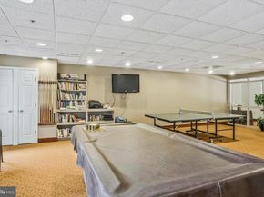 1276 N Wayne Street 606, Arlington VA 22201