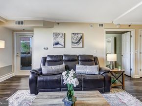 1276 N Wayne Street 606, Arlington VA 22201