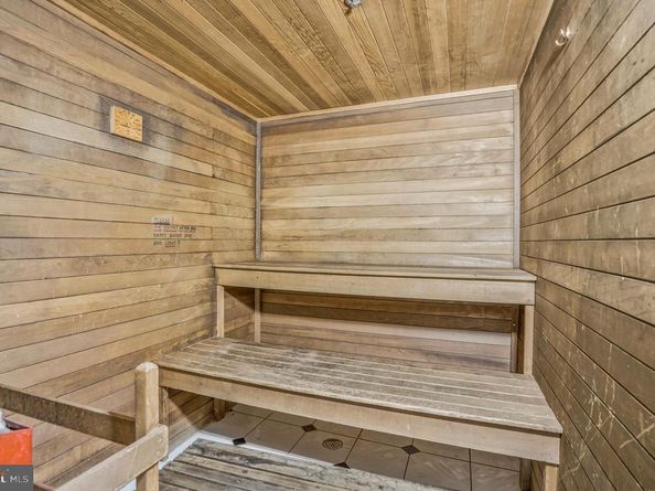 1276 N Wayne Street 606, Arlington VA 22201