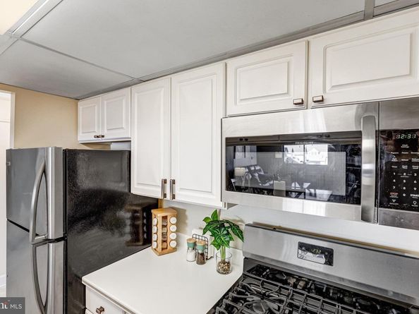 1276 N Wayne Street 606, Arlington VA 22201