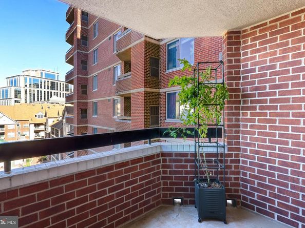 1276 N Wayne Street 606, Arlington VA 22201