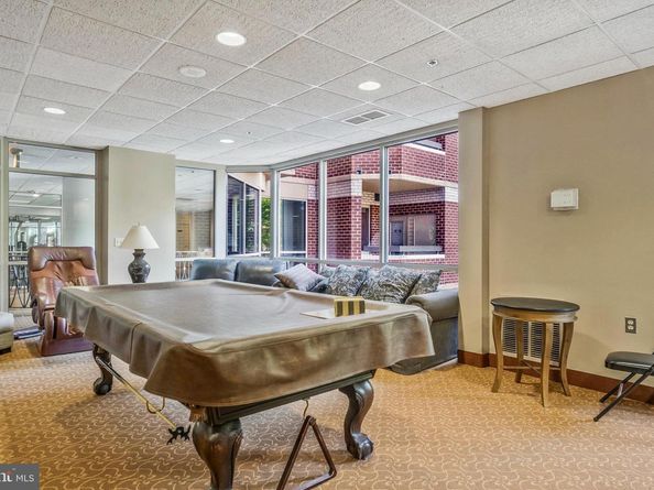 1276 N Wayne Street 606, Arlington VA 22201